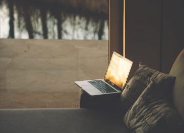 Small thumbs full width